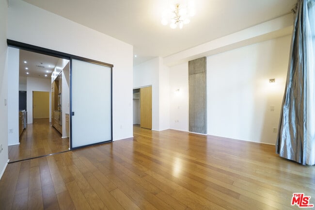 Building Photo - 1111 S Grand Ave