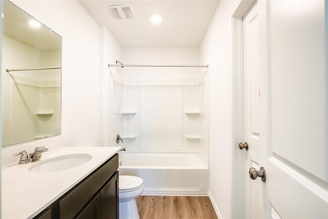 Building Photo - 1133 Largemouth Ln