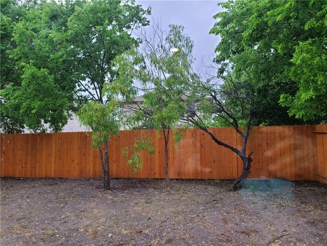 Building Photo - 3964 Northaven Trail