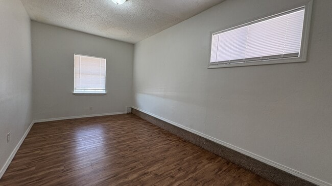 Building Photo - 5504 S Independence Ave