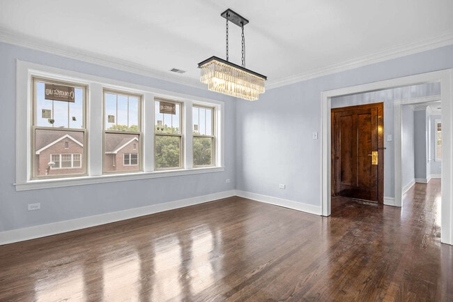 Building Photo - 1101 S Oak Park Ave