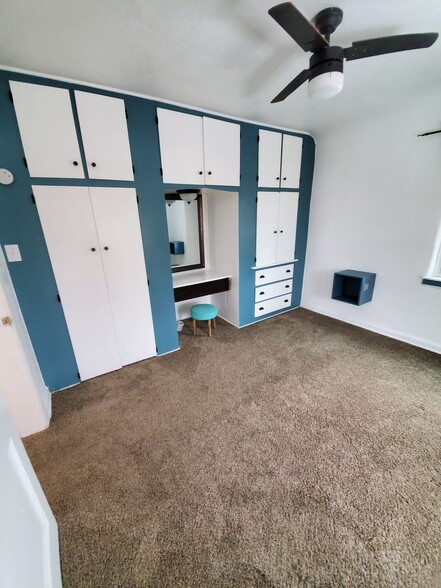 Master Bedroom - 5555 Alcott St