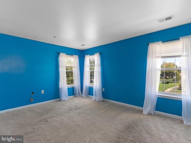 Building Photo - 8792 Grasmere Ct