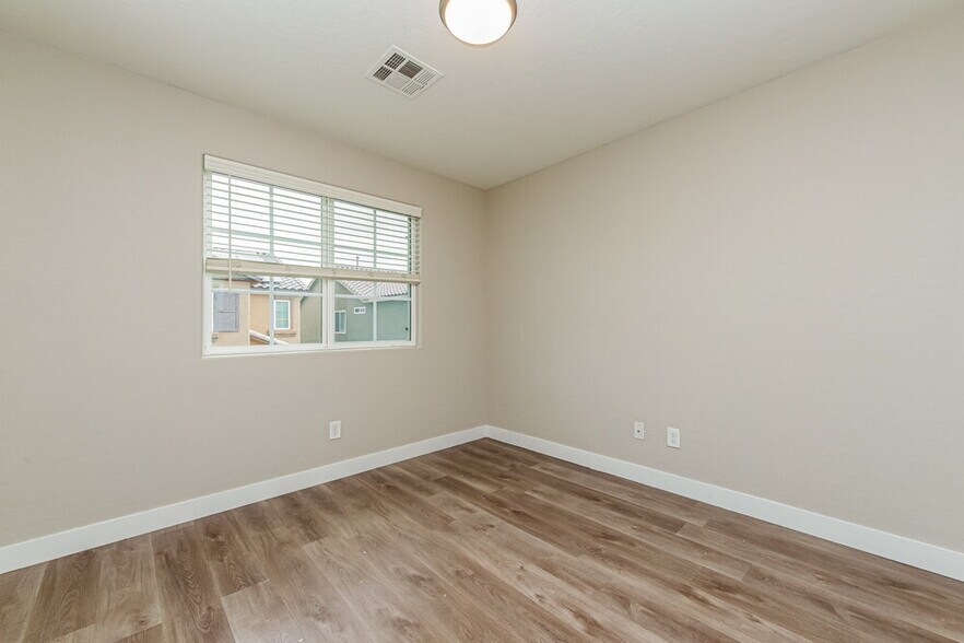 Building Photo - 6209 Govett Cres Ct