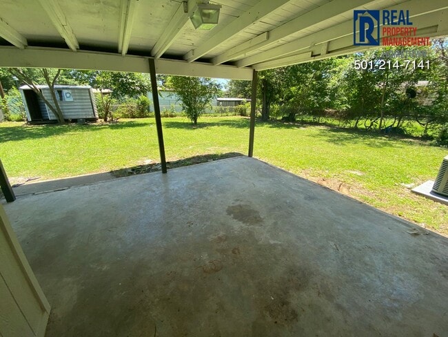 Building Photo - 501 Warren-