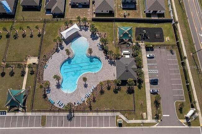Building Photo - 626 Taft Dr