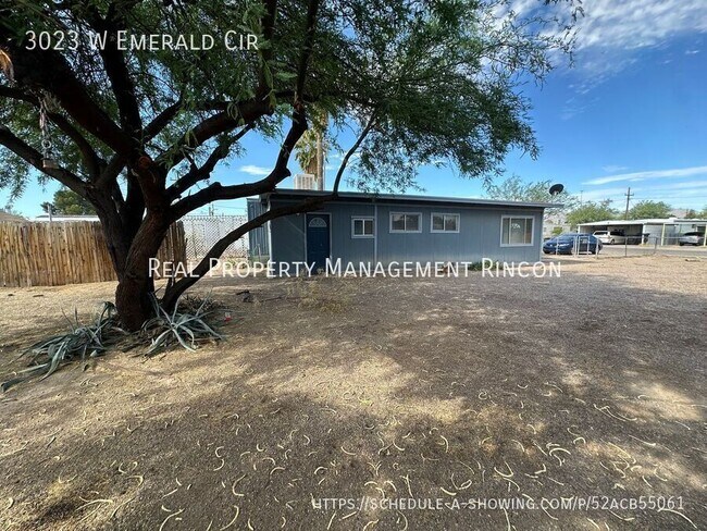 Building Photo - 3023 W Emerald Cir
