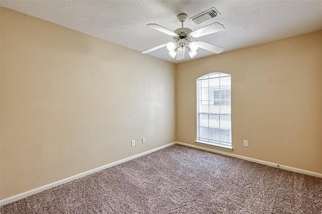 Building Photo - 2710 Grants Lake Blvd