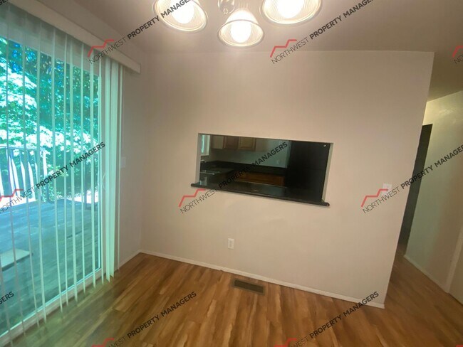 Building Photo - R277F