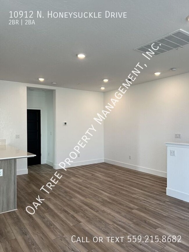 Building Photo - 10912 N Honeysuckle Dr