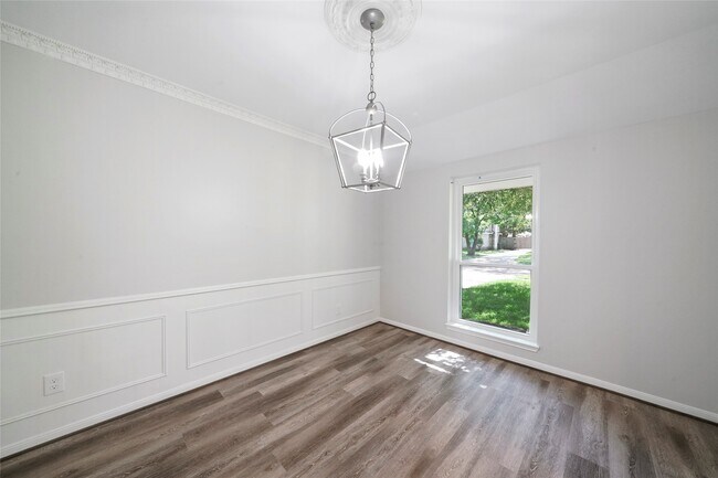 Building Photo - 1726 Ashford Hollow Ln