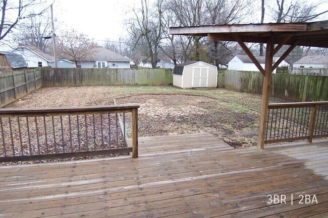 Building Photo - 3 Bedroom 2 bath Handicapped Accessible wi...