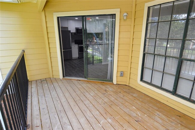Building Photo - 8633 Fancy Finch Dr