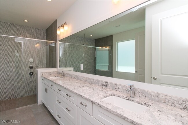 Building Photo - 9241 Cayman Dr