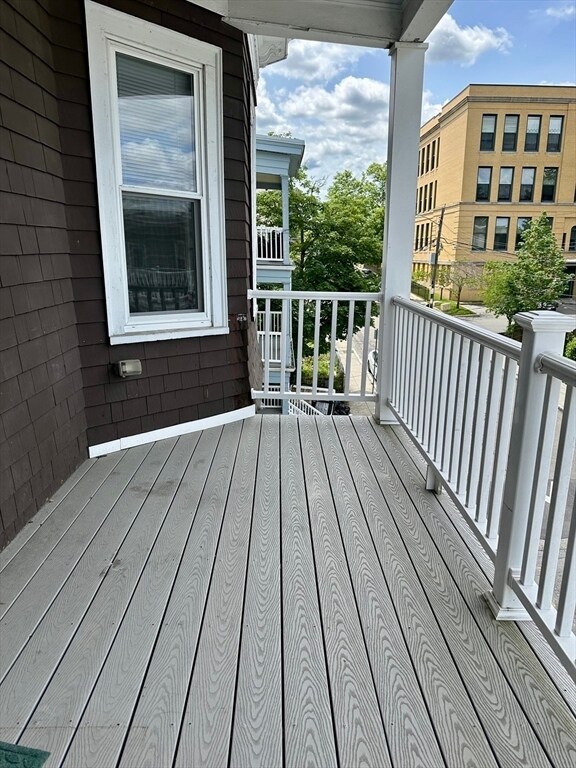 Building Photo - 55 Lithgow St