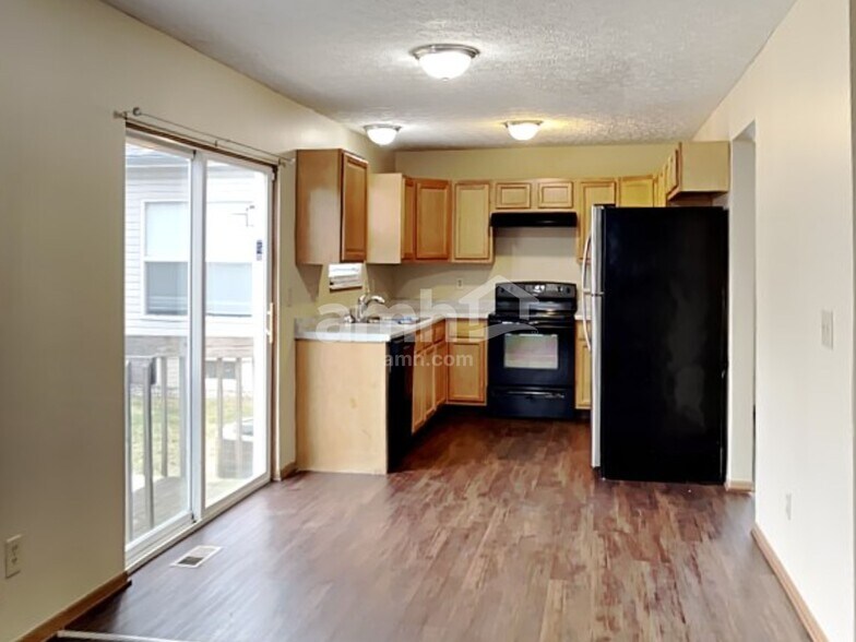 Building Photo - 5888 Gazelle Dr