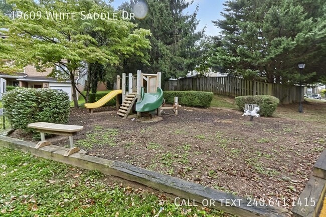 Building Photo - 19609 White Saddle Dr