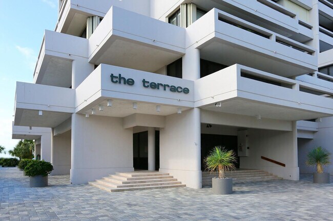Building Photo - 5400 Ocean Blvd