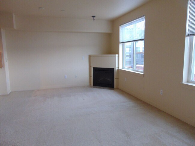 Building Photo - Luxurious and Spacious Ballard 1 Bedroom C...