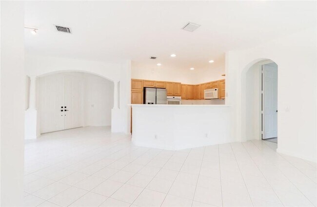 Building Photo - 2692 Center Ct Dr