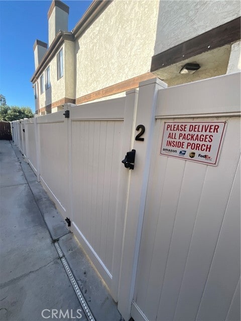 Building Photo - 7942 Moonshadow Cir