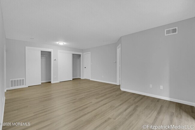 Building Photo - 93 Diane Dr