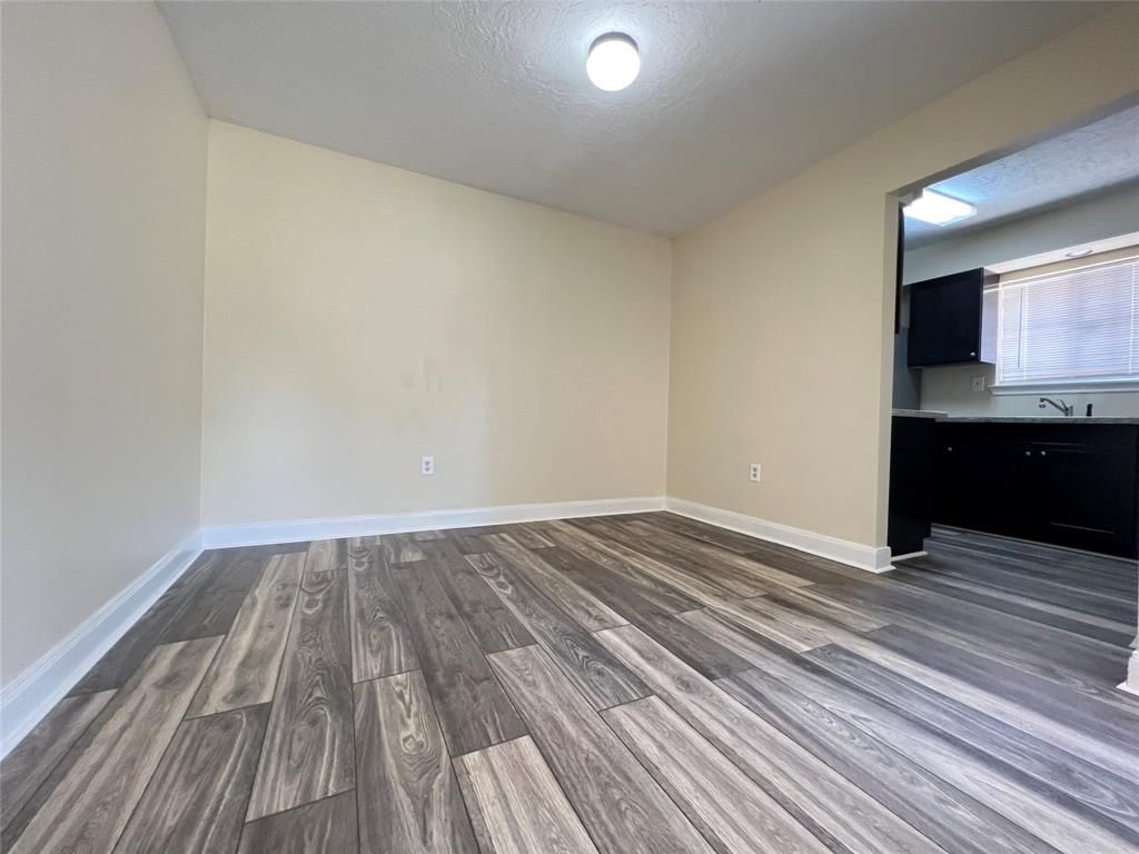 Building Photo - 915 Pinckney St