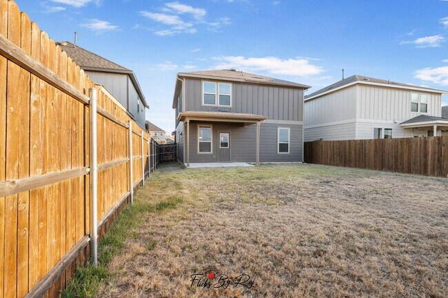 Building Photo - 279 Zuma Dr