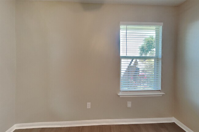 Building Photo - 3431 W Rainmill Dr