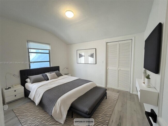 Building Photo - 48 NW 39th St