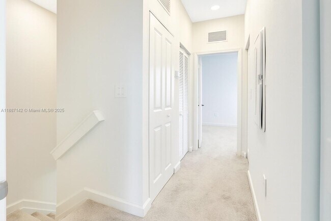 Building Photo - 11795 SW 246 Terrace