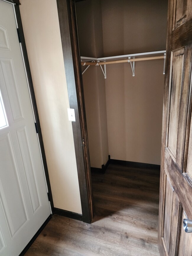 Building Photo - 108 Welch St