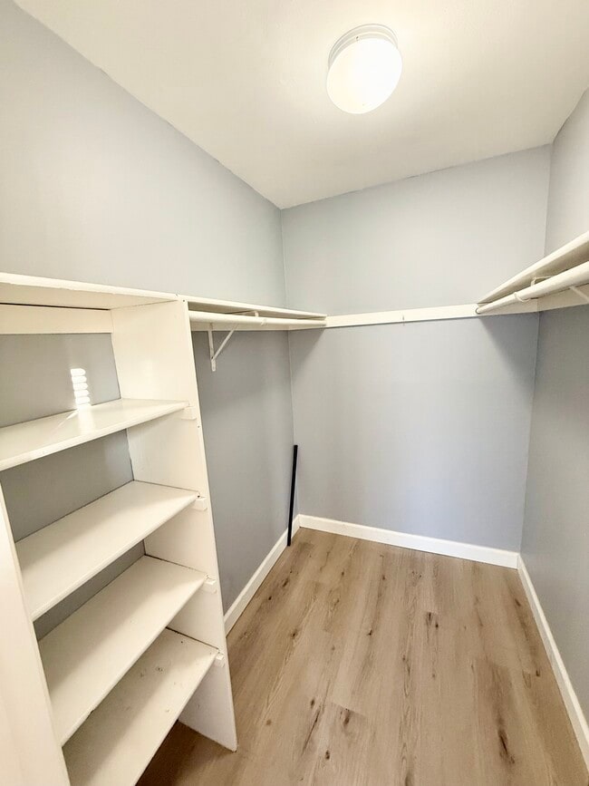 Building Photo - Bayside Apartments