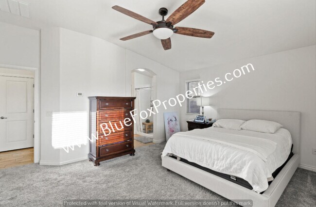 Building Photo - 8633 N Continental Links Dr