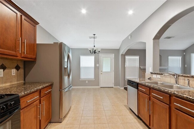 Building Photo - 9231 Taftsberry Dr