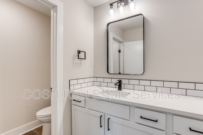 Building Photo - 8441 W 37th Ct N