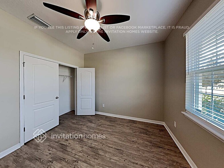 Building Photo - 11604 Warren Oaks Pl