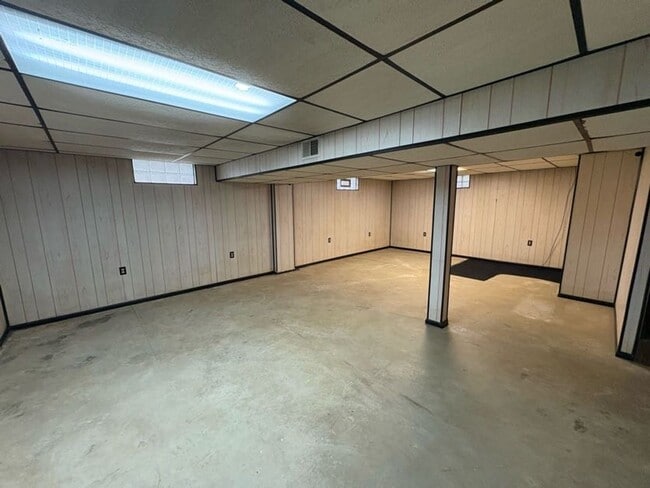 Building Photo - Three bedroom one bathroom home for rent in Perry