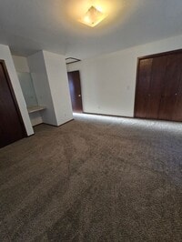 Building Photo - Cute 2 Bed in Central Longmont