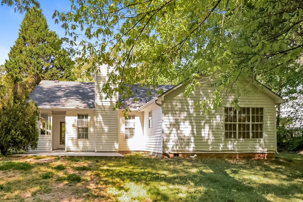 Building Photo - 340 Christian Woods Dr