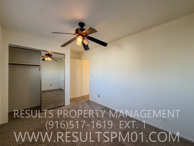 Building Photo - Cozy Roseville 3 Bed 2.5 Bath