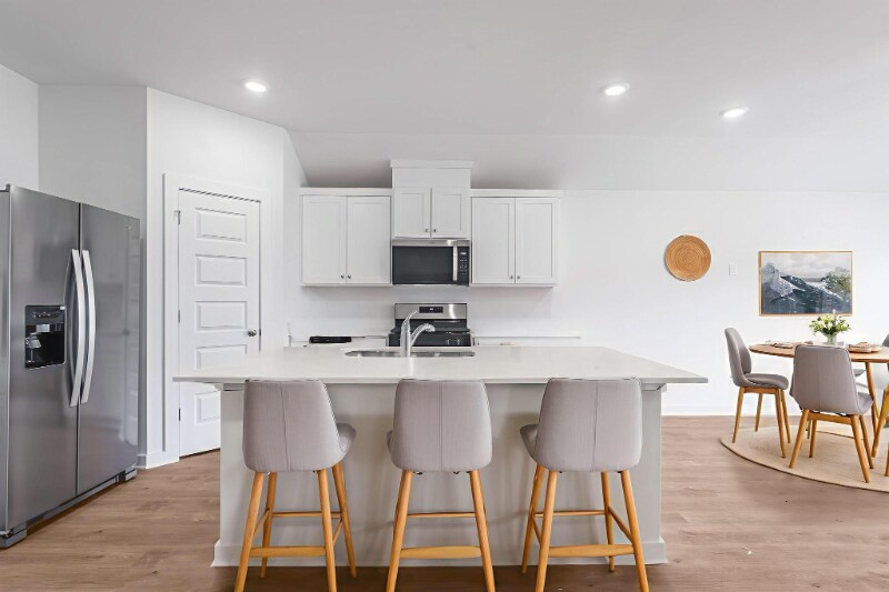 Building Photo - 4651 W Aurora St