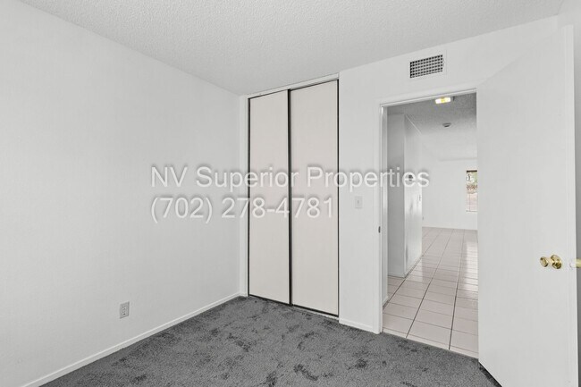 Building Photo - SW!! Spring Valley!! Single Story!!! Covered Patio!!! Fire Place!! Pet Friendly!!! Community Park...