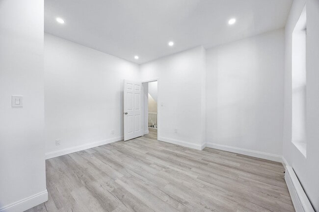 Building Photo - 71-52 68th St