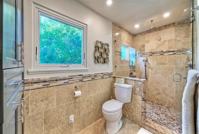 Building Photo - 5513 Great Divide Dr