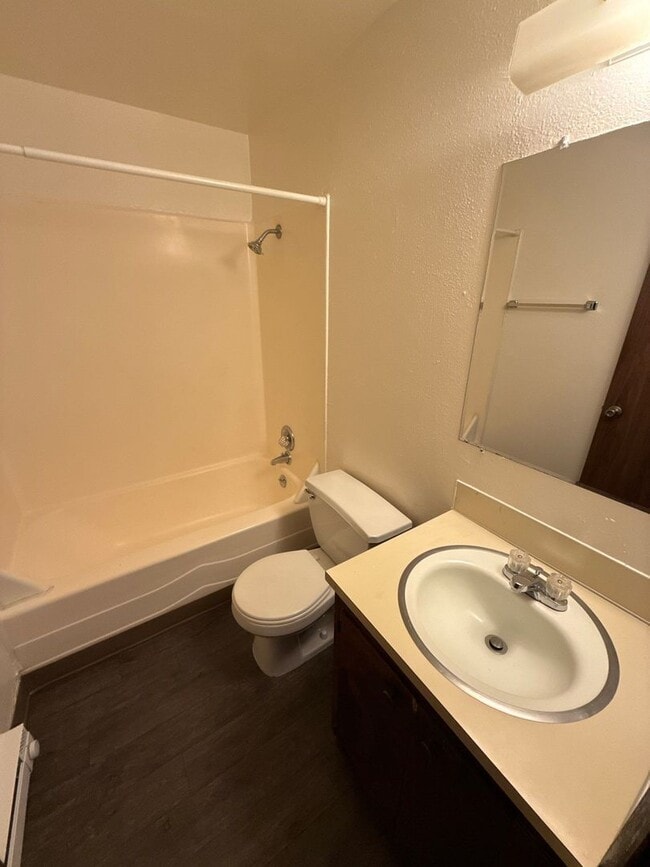 Building Photo - 3822 Iberis St NE