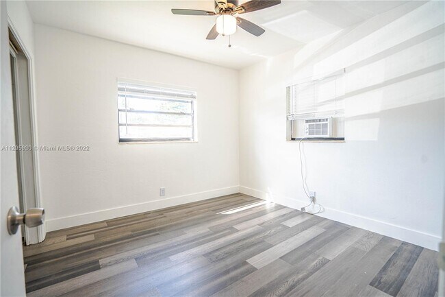 Building Photo - 1110 NW 6th Ave