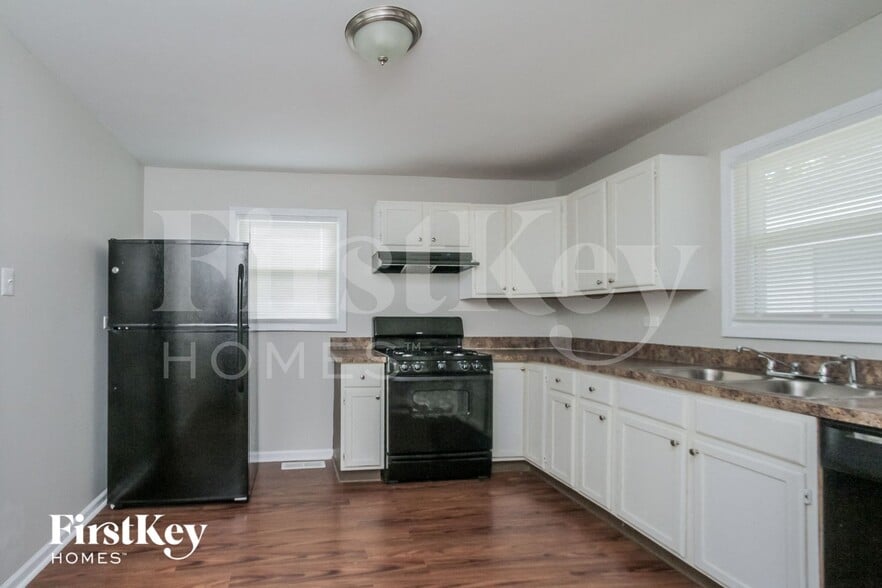 Building Photo - 164 Blackhawk Dr