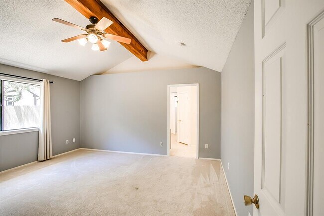 Building Photo - 11920 Meadowfire Dr