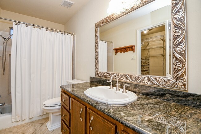 Building Photo - 1814 Cherry Bend Dr